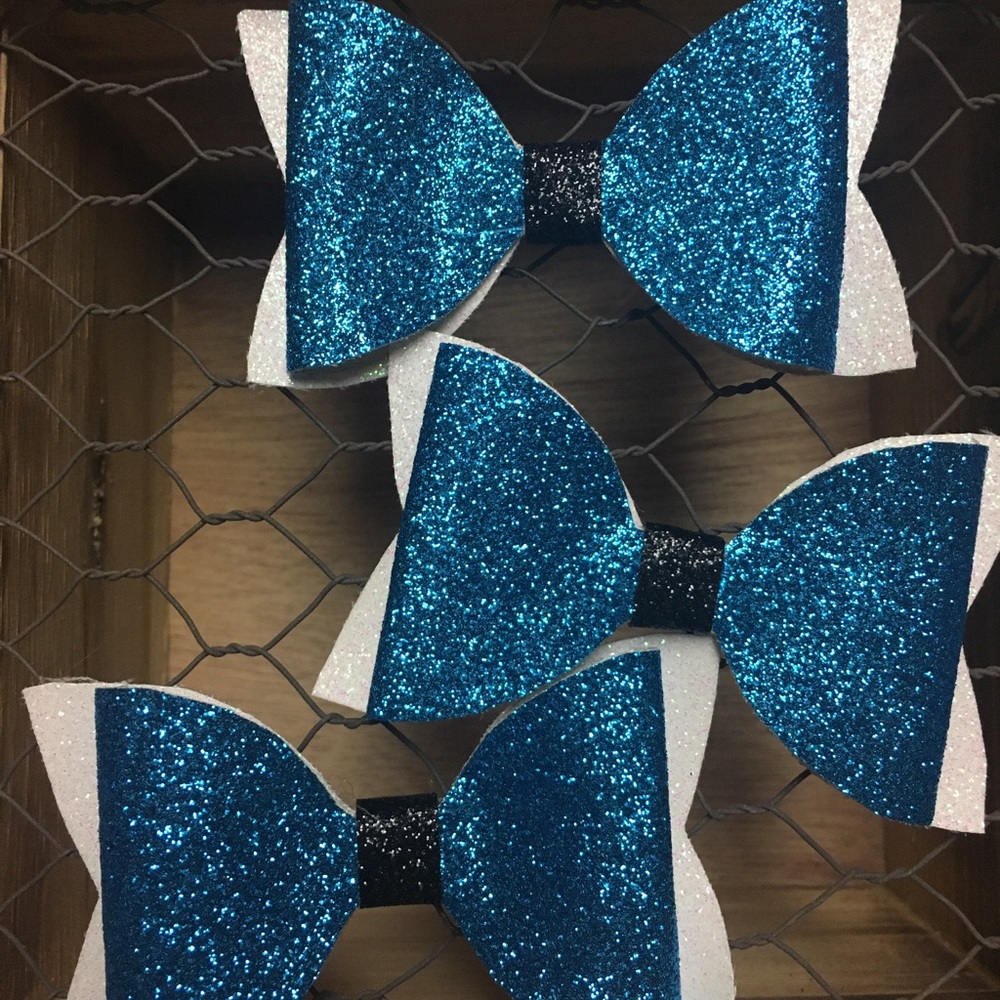 Hair bows